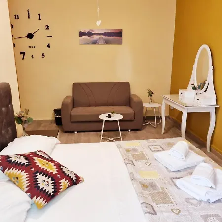 Rose Гостевой дом 3*